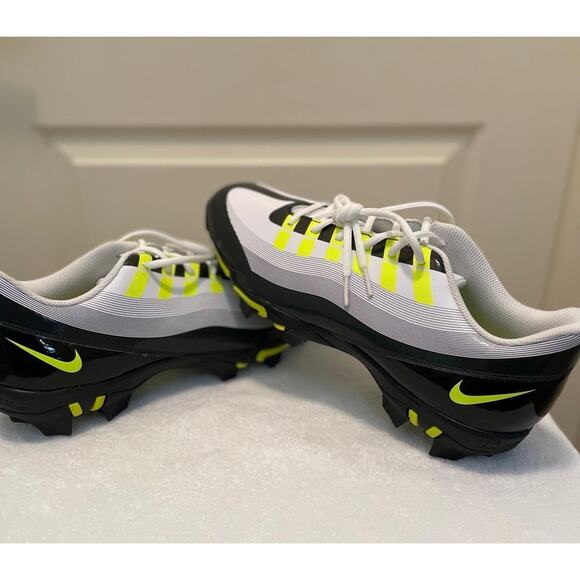 Nike Vapor Edge Shark Football Cleats- Men’s Size 12.5 - Picture 1 of 10